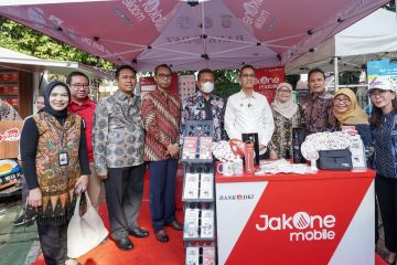Bank DKI Subsidi 1.000 Paket Sembako Untuk Penyediaan Bahan Pangan Murah di Jakarta