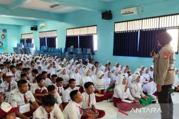 Polisi edukasi calon pelajar di Kalideres soal narkoba dan perundungan