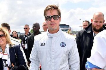 Brad Pitt dan pacarnya hadiri acara Grand Prix di Inggris
