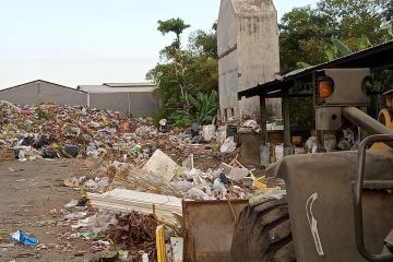 DLH Mataram targetkan 650 ton sampah di TPST tuntas terangkut ke TPA 