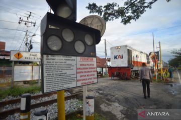 Sistem peringatan dini perlintasan KA tanpa palang pintu di Padang tak berfungsi