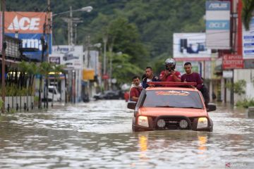 Kemarin, banjir Kota Gorontalo meluas hingga anak didik generasi emas