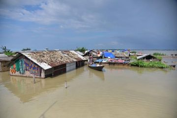 Jumlah korban tewas akibat banjir di Assam India naik jadi 72 orang