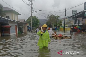 PLN Sulutenggo amankan instalasi listrik dampak banjir Gorontalo