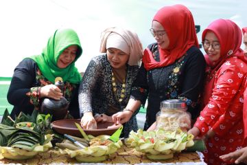 Festival Rujak Otek di Lumajang angkat kearifan lokal