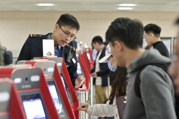 Menilik perkembangan stasiun kereta di China