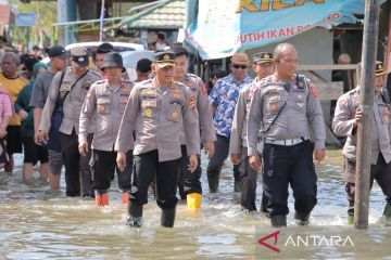 Polresta Gorontalo Kota berikan pelayanan kesehatan korban banjir