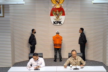 KPK tahan penyuap eks Gubernur Maluku Utara Abdul Gani Kasuba