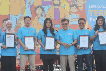 BCA raih penghargaan dari PMI Jakarta karena aktif gelar donor darah