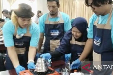 Puluhan disabilitas di Karawang ikuti pelatihan menjadi barista