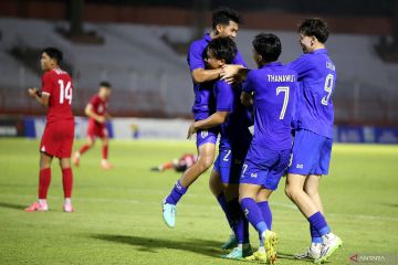 Thailand raih tiga poin setelah kalahkan Singapura 2-1