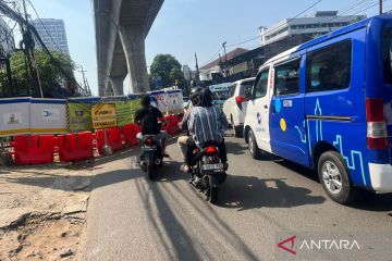 Jaksel berlakukan "contra flow" untuk kurangi macet di Ciledug Raya