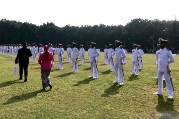 Panglima TNI lantik 350 perwira karier, terbanyak dari matra darat