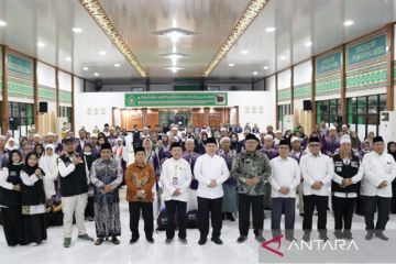 Jamaah haji kloter terakhir Embarkasi Banjarmasin tiba di bandara