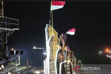 Pemasangan bilah terakhir garuda Kantor Presiden di IKN telah selesai