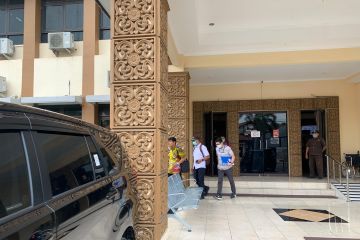 KPK geledah Disdukcapil Semarang sekitar lima jam