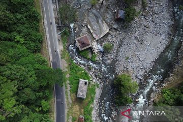 Pemprov Sumbar larang pendirian bangunan di DAS kawasan Lembah Anai