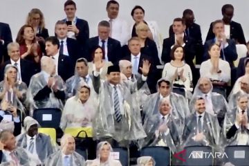 Prabowo saksikan parade Kontingen RI di pembukaan Olimpiade Paris