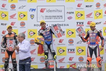 Fahmi Basam juara race 1 UB150 ARRC Mandalika 2024 dengan catatan waktu 15 menit 38,283 detik