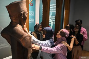 The Blind Adventure at Bank Indonesia Museum