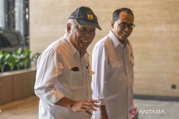 Presiden Joko Widodo  menggelar rapat perdana di IKN