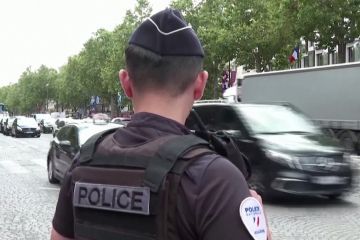 1.000 polisi kawal laga sepak bola Israel vs Mali di Olimpiade Paris