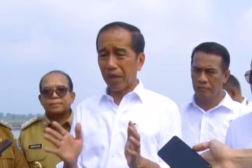 Jokowi respons dukungan parpol kepada Bobby karena 'pengaruh mertua'