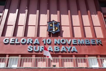 Stadion Gelora 10 November Surabaya bersolek jelang ASEAN U-19 Boys