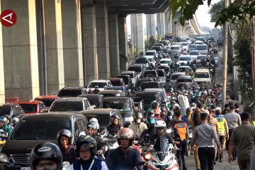 Uji coba 'contraflow' untuk urai kemacetan di Palembang