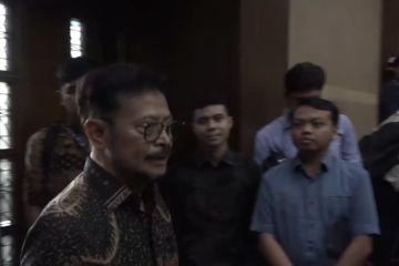 Tolak seluruh dakwaan, SYL minta dibebaskan