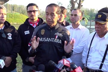 Jokowi minta Menteri PUPR hijaukan jalan tol IKN