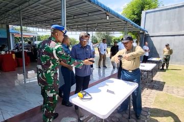 Lanal Lhokseumawe kenalkan senjata api ke warga sipil