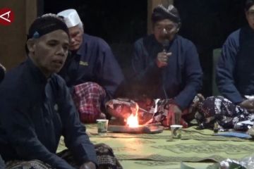 Tapa Brata perdana sejak Mbah Maridjan wafat digelar di lereng Merapi