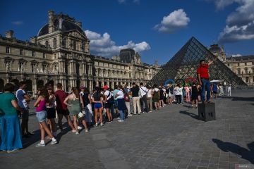 Kunjungan ke Museum Louvre di Paris terdongkrak momen Olimpiade