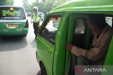 Pemkot Tangerang Selatan tambah trayek angkutan kota 