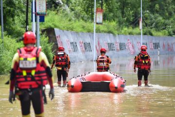 Curah hujan tinggi terus berlanjut, China desak pengendalian banjir