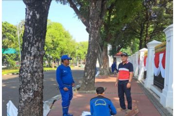 SDA Jakpus bersihkan jaringan drainase di kawasan Istana Negara