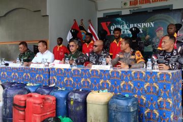 Satrol Lantamal X Jayapura gagalkan penyeludupan BBM 420 liter