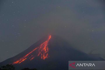 Gunung Merapi luncurkan 27 kali guguran lava pijar ke arah barat daya