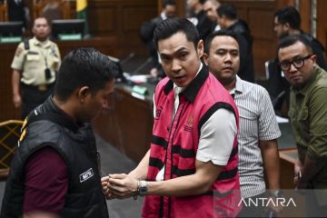 Harvey Moeis didakwa korupsi dan pencucian uang dalam kasus tata niaga timah