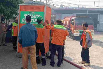 BPBD DKI terjunkan 35 personel jaga lokasi pengungsian Manggarai