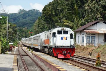 Jalur kereta api di Daop Jember aman dilalui pascagempa Bali