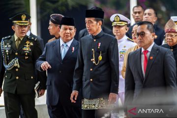 Momen kebersamaan Presiden Joko Widodo dan presiden terpilih Prabowo Subianto usai hadiri Sidang Tahunan MPR dan Sidang Bersama DPR-DPD