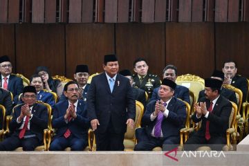 Jokowi ke Prabowo: Izinkan saya serahkan tongkat estafet kepemimpinan