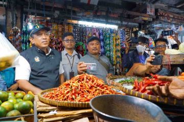 Harga pangan di HUT RI: Cabai turun, daging stabil, beras naik tipis