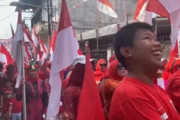 Warga Palembang semarakkan HUT RI dengan pawai jalan kaki