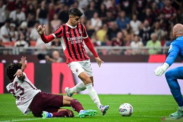 Dua gol di fase akhir laga amankan hasil imbang Milan saat jamu Torino