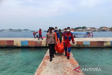 Warga temukan jasad tak berpakaian terapung di perairan Pulau Pramuka