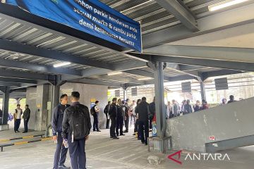 Ratusan pegawai di Bandara Ngurah Rai mogok kerja tiga hari