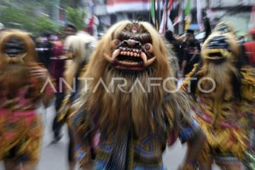 Karnaval budaya di Samarinda